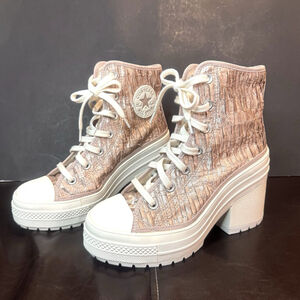 NEW Converse Chuck 70 De Luxe Heel Size:7 Women Satin Pink Hi Platform A09780C
